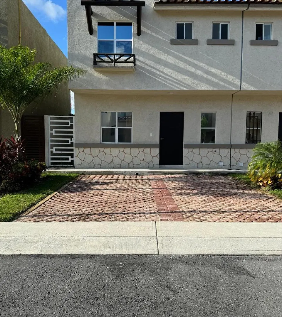 Casa Con Alberca Y Seguridad Garantizada Villa Cancun Mexico